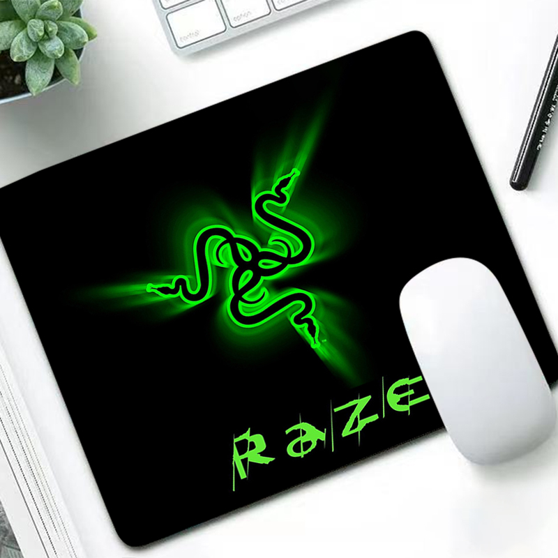 Video Gaming Accessories - Hot Razer Fashion Small Mouse Pad